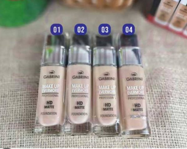 کرم پودر اچ دی پایه آب شماره 03 اصل کاور بالا حجم 40 میل